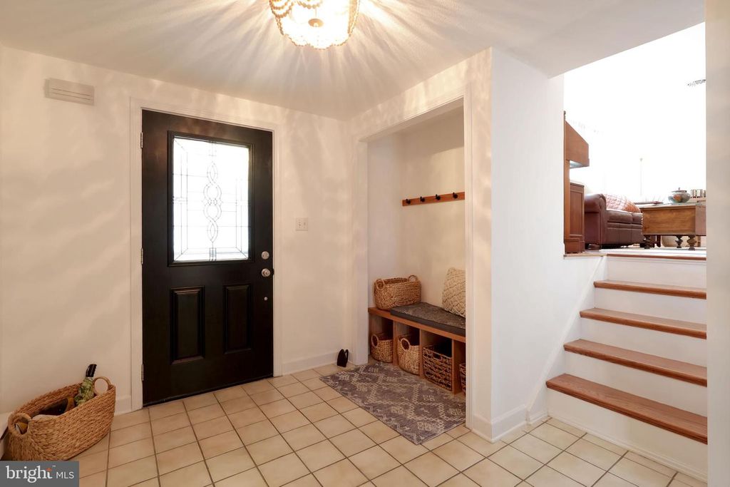 Image 6 of property listing at 1282 SMITHFIELD ST, State College, PA 16801