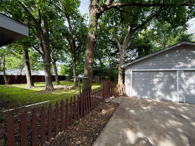 1107 Hall Street, Mckinney, TX 75069