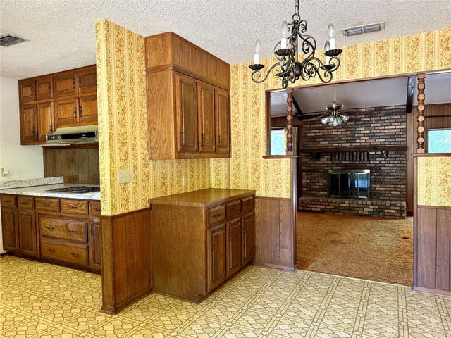 368 Tweedy Road, Valley Mills, TX 76689