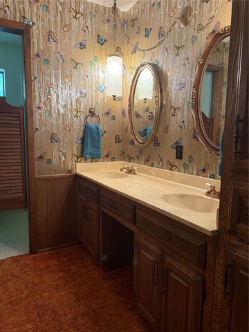 368 Tweedy Road, Valley Mills, TX 76689