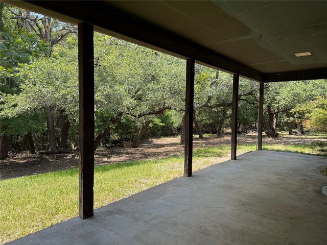 368 Tweedy Road, Valley Mills, TX 76689