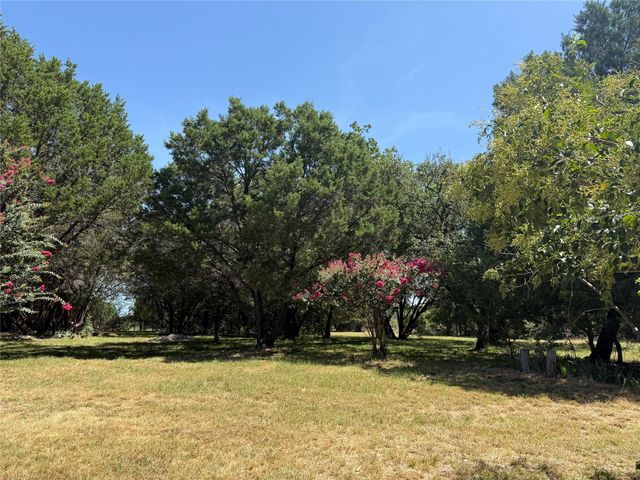 368 Tweedy Road, Valley Mills, TX 76689