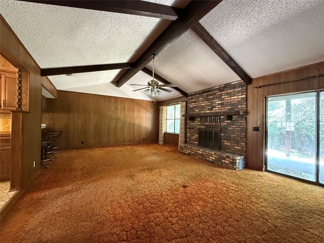 368 Tweedy Road, Valley Mills, TX 76689