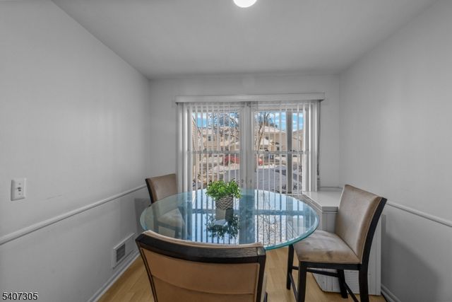 99 Woodmere Dr, Sayreville Boro, NJ 08859