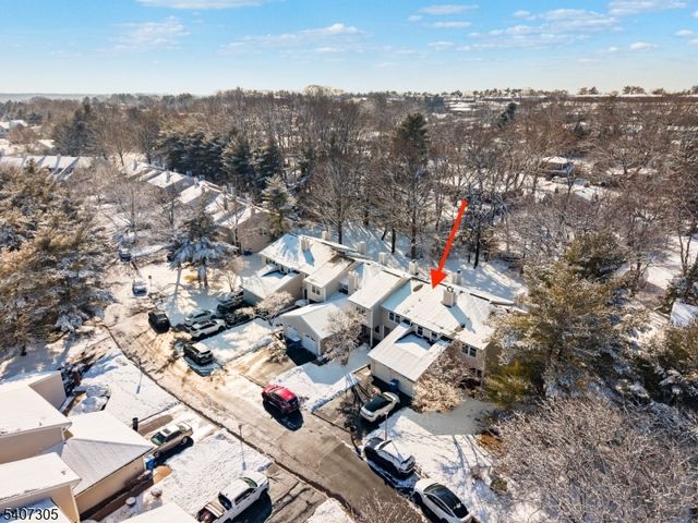 99 Woodmere Dr, Sayreville Boro, NJ 08859