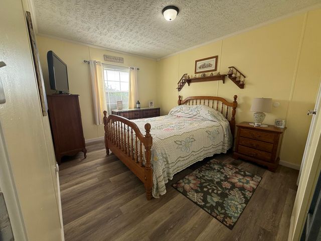 8015 Kentucky 198, Hustonville, KY 40437