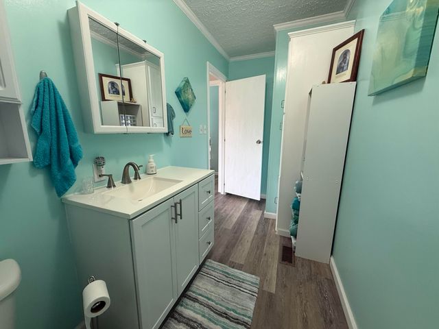 8015 Kentucky 198, Hustonville, KY 40437