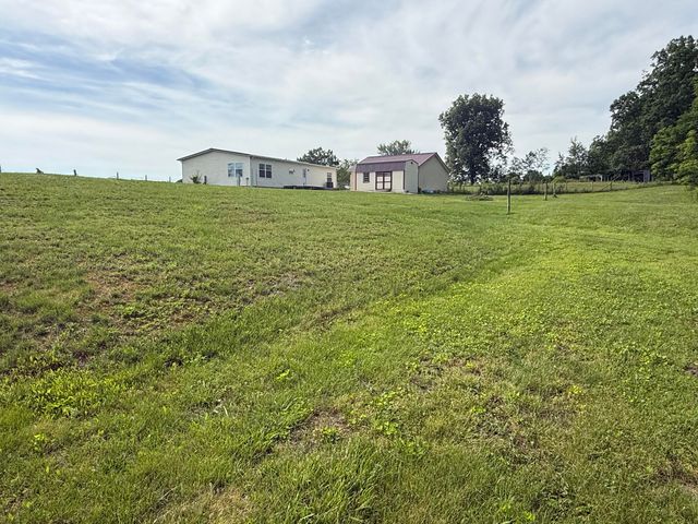 8015 Kentucky 198, Hustonville, KY 40437