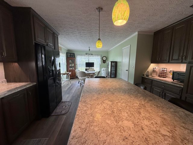8015 Kentucky 198, Hustonville, KY 40437