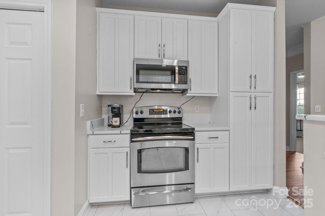 2904 Autumn Harvest Lane, Charlotte, NC 28269