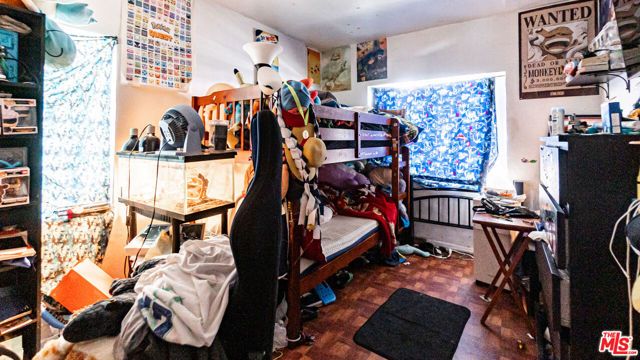 6033 Clarkson Avenue, Maywood, CA 90270