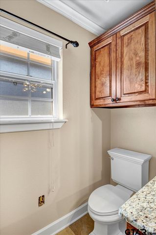 1017 E Olive St., Tyler, TX 75702
