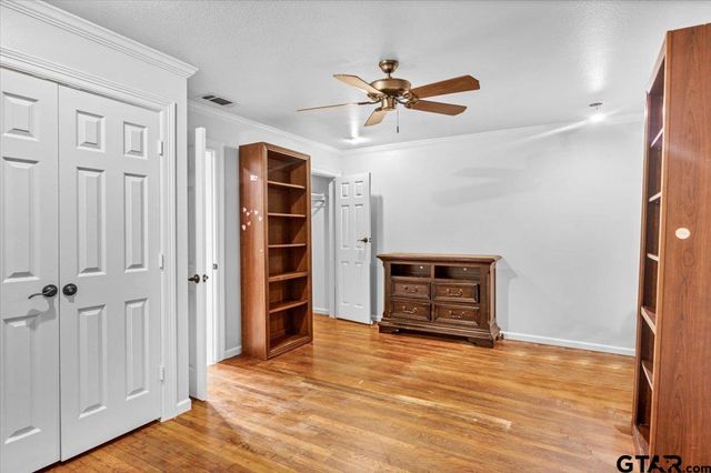 1017 E Olive St., Tyler, TX 75702
