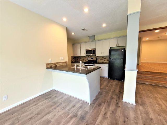 503 Riveredge Drive, Richmond, TX 77406