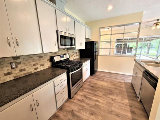 503 Riveredge Drive, Richmond, TX 77406