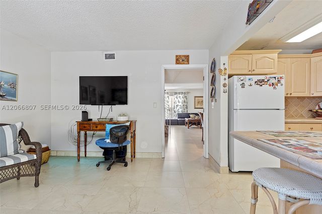 12055 SW 19th Ln 227, Miami, FL 33175