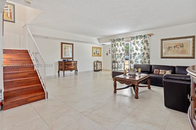 12055 SW 19th Ln 227, Miami, FL 33175