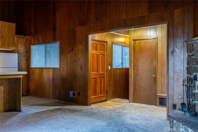 24738 Nestal Court, Crestline, CA 92325