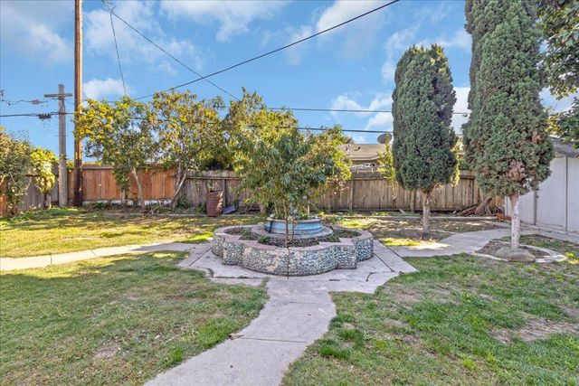1238 Granada Avenue, Salinas, CA 93906