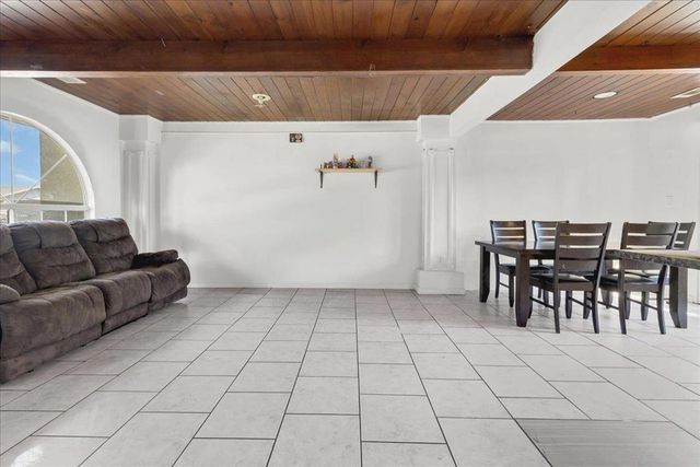 1238 Granada Avenue, Salinas, CA 93906