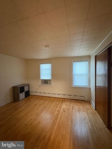 225 DORRANCE ST, Bristol, PA 19007