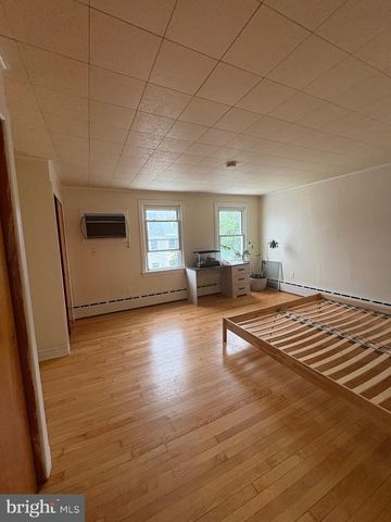 225 DORRANCE ST, Bristol, PA 19007