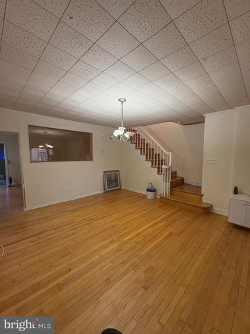 225 DORRANCE ST, Bristol, PA 19007