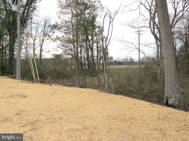 1252 SHORE DR, Colonial Beach, VA 22443