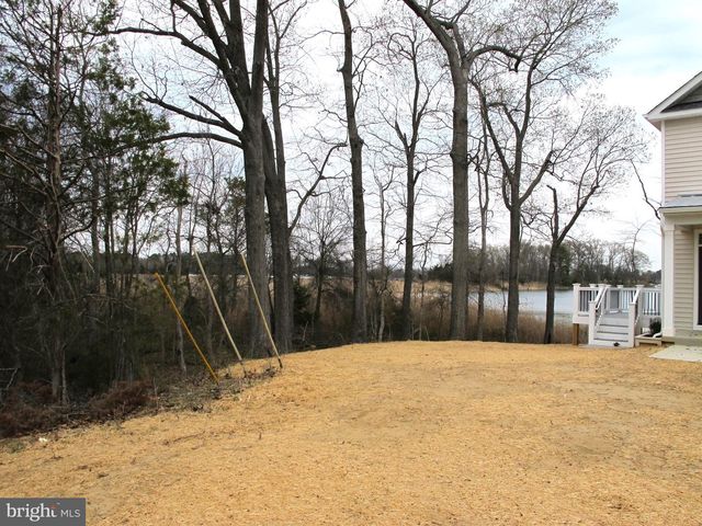 1252 SHORE DR, Colonial Beach, VA 22443