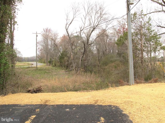 1252 SHORE DR, Colonial Beach, VA 22443