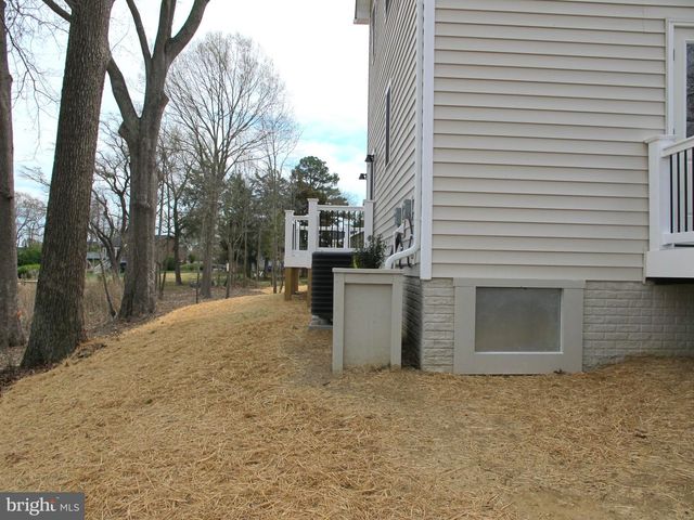 1252 SHORE DR, Colonial Beach, VA 22443