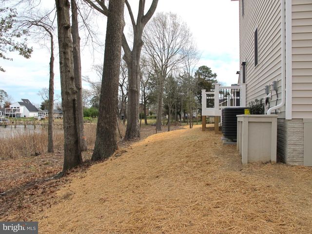 1252 SHORE DR, Colonial Beach, VA 22443