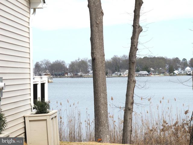 1252 SHORE DR, Colonial Beach, VA 22443