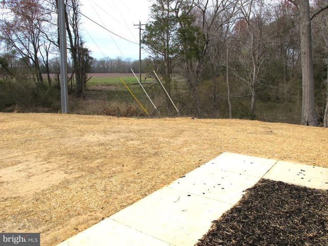 1252 SHORE DR, Colonial Beach, VA 22443