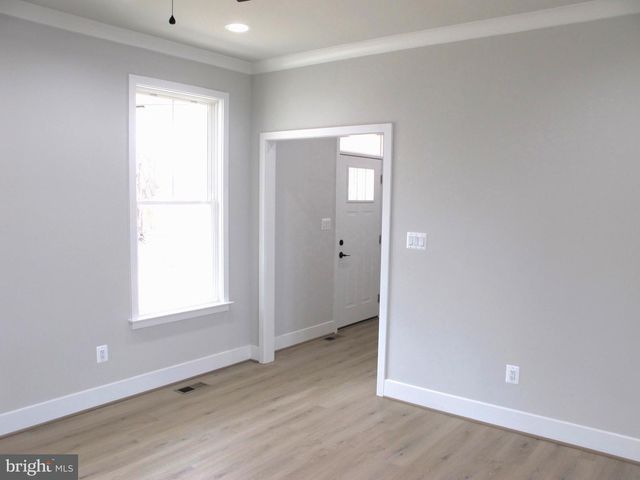 1252 SHORE DR, Colonial Beach, VA 22443