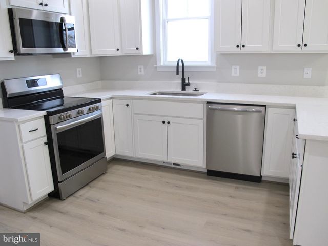 1252 SHORE DR, Colonial Beach, VA 22443