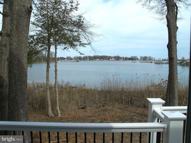 1252 SHORE DR, Colonial Beach, VA 22443