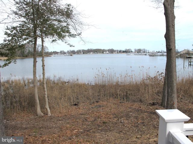 1252 SHORE DR, Colonial Beach, VA 22443