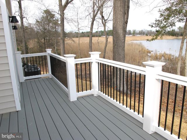 1252 SHORE DR, Colonial Beach, VA 22443