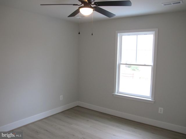 1252 SHORE DR, Colonial Beach, VA 22443