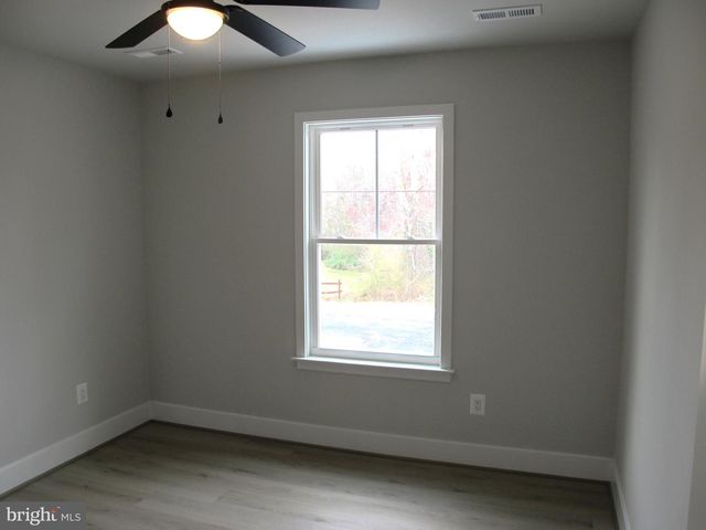 1252 SHORE DR, Colonial Beach, VA 22443