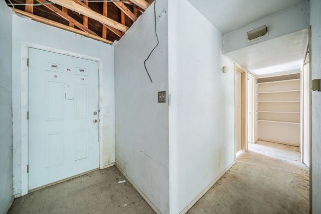 2031 Sharpshire Lane, Arlington, TX 76014