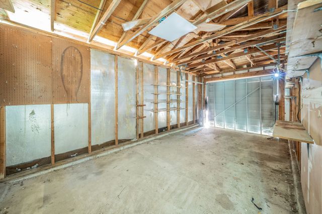 2031 Sharpshire Lane, Arlington, TX 76014
