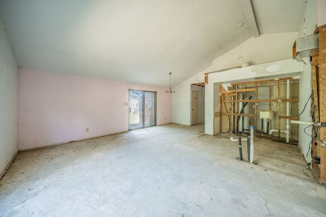 2031 Sharpshire Lane, Arlington, TX 76014