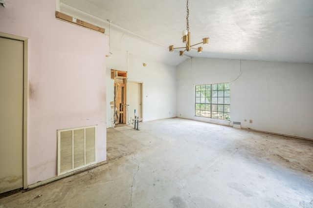 2031 Sharpshire Lane, Arlington, TX 76014