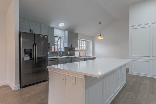 2850 Fenwick Street, Grand Prairie, TX 75052