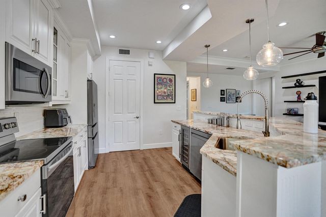 8041 NW 127TH Lane 3-C, Parkland, FL 33076