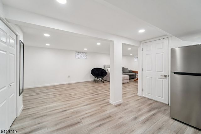 66 Buschmann Ave, Haledon Boro, NJ 07508