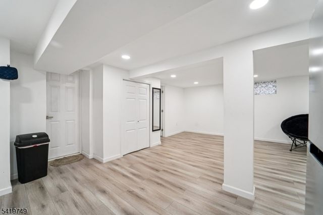 66 Buschmann Ave, Haledon Boro, NJ 07508