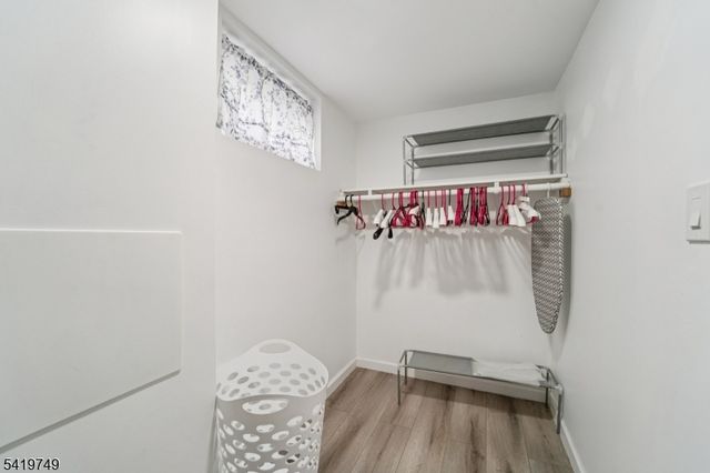 66 Buschmann Ave, Haledon Boro, NJ 07508